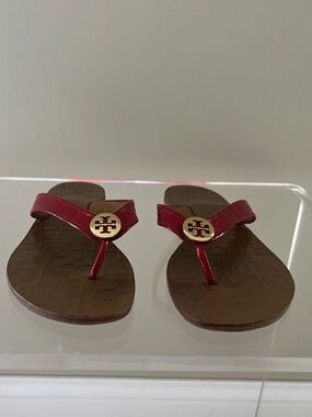 Tory Burch Thora leather sandals Womens Size 6m Gold Signature Logo